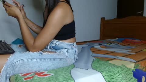 smallflorecita online show from January 2025 07:53:02 AM