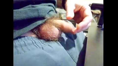 Snapshot of smallhairyuncut chatting on May 2026 10:59:01 PM Small Hairy Uncut online show from May 2026 10:59:01 PM