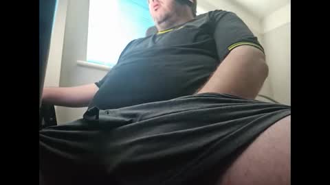 Snapshot of smallone19832 chatting on October 2025 09:13:02 AM smallone19832 online show from October 2025 09:13:02 AM