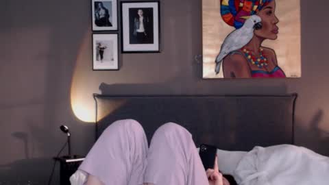 Snapshot of smalltittsbigsoul chatting on February 2026 06:22:01 AM Anna no bbbbybybbabebyy just Anna. And dont call me mom please. online show from February 2026 06:22:01 AM