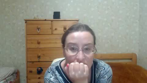 smart_rose online show from December 2025 07:32:01 PM