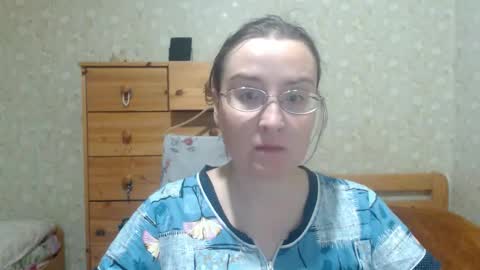 smart_rose online show from December 2025 05:43:02 PM