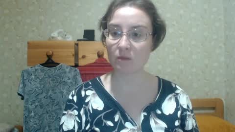 smart_rose online show from April 2026 07:20:02 PM