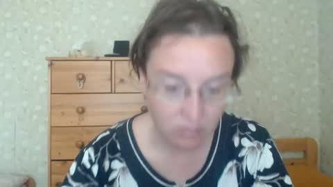 Snapshot of smart_rose chatting on June 2026 08:25:02 AM smart_rose online show from June 2026 08:25:02 AM