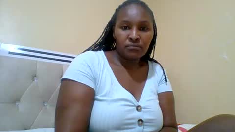 Snapshot of smartqueen1 chatting on June 2026 02:40:01 PM Katerina online show from June 2026 02:40:01 PM