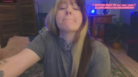 Snapshot of smashberry chatting on April 2026 01:04:01 AM bb online show from April 2026 01:04:01 AM