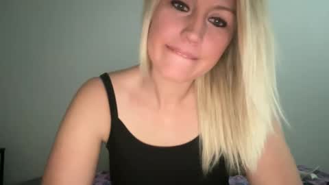 Snapshot of smexxii93 chatting on December 2024 08:50:01 PM smexxii93 online show from December 2024 08:50:01 PM