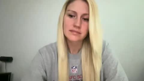 Snapshot of smexxii93 chatting on October 2025 02:10:01 PM smexxii93 online show from October 2025 02:10:01 PM