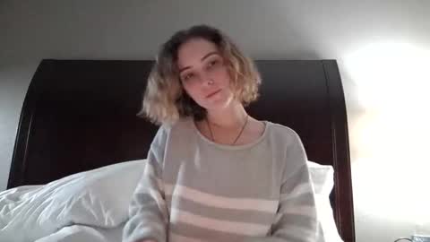 Snapshot of smile8dance chatting on December 2025 12:22:02 PM Your Fave Domme online show from December 2025 12:22:02 PM