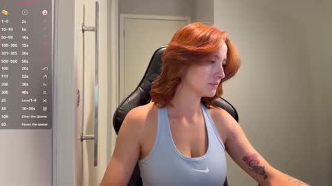 Snapshot of smilee_girl chatting on January 2026 03:48:02 PM Emily Burns online show from January 2026 03:48:02 PM