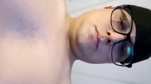 Snapshot of smilehiguy chatting on December 2024 06:02:02 AM smilehiguy online show from December 2024 06:02:02 AM