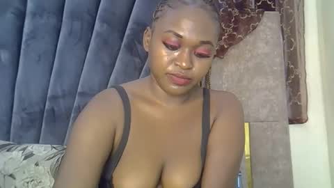 Snapshot of smiley_berry chatting on October 2025 10:40:01 PM smiley_berry online show from October 2025 10:40:01 PM