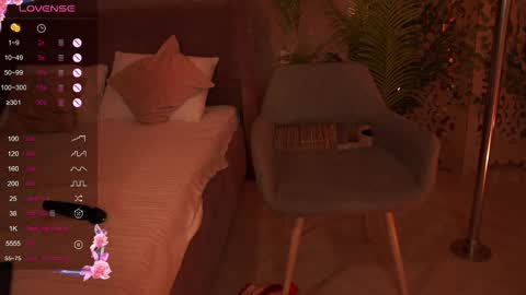 Snapshot of smiley_mia_ chatting on September 2025 07:41:02 AM Mia online show from September 2025 07:41:02 AM