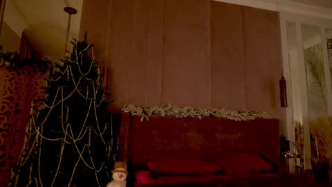 Snapshot of smiley_mia_ chatting on January 2026 05:01:02 AM Mia online show from January 2026 05:01:02 AM