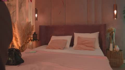 Snapshot of smiley_mia_ chatting on February 2026 05:07:02 AM Mia online show from February 2026 05:07:02 AM