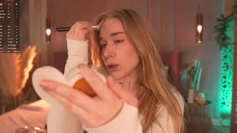 Snapshot of smiley_mia_ chatting on February 2026 05:08:01 AM Mia online show from February 2026 05:08:01 AM