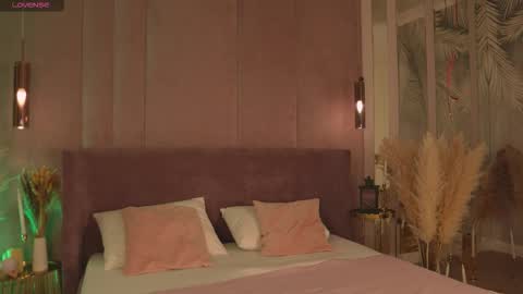 Snapshot of smiley_mia_ chatting on March 2026 05:13:01 AM Mia online show from March 2026 05:13:01 AM