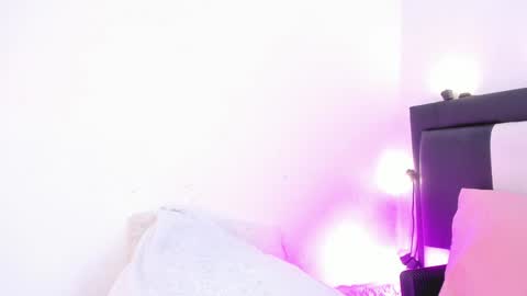      online show from December 2024 05:42:02 PM