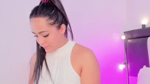      online show from February 2025 10:04:02 PM