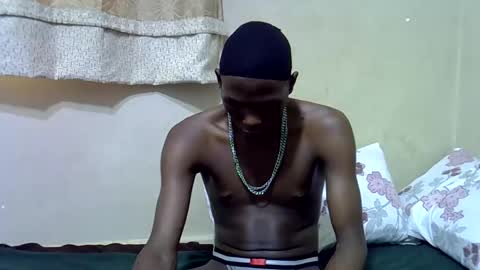 Snapshot of smilzzz chatting on April 2026 12:50:02 PM smilzzz online show from April 2026 12:50:02 PM