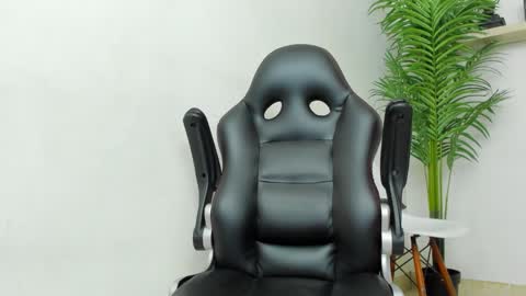 Snapshot of smitgrey chatting on January 2025 05:27:01 AM SMIT online show from January 2025 05:27:01 AM