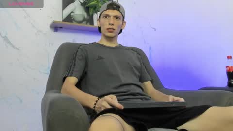 Snapshot of smitgrey chatting on January 2025 08:26:02 PM SMIT online show from January 2025 08:26:02 PM