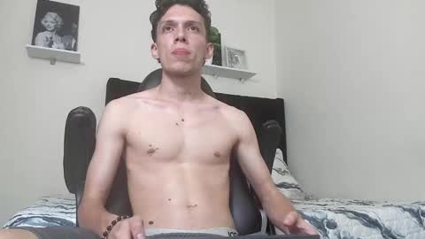 Snapshot of smitgrey chatting on February 2025 06:19:01 AM SMIT online show from February 2025 06:19:01 AM