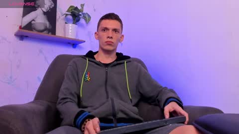 Snapshot of smitgrey chatting on February 2025 05:51:02 AM SMIT online show from February 2025 05:51:02 AM