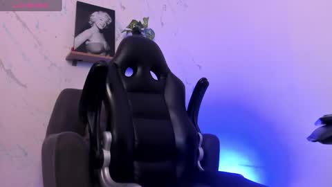 Snapshot of smitgrey chatting on February 2025 08:33:02 PM SMIT online show from February 2025 08:33:02 PM