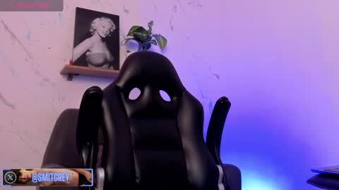 Snapshot of smitgrey chatting on February 2025 10:06:02 PM SMIT online show from February 2025 10:06:02 PM