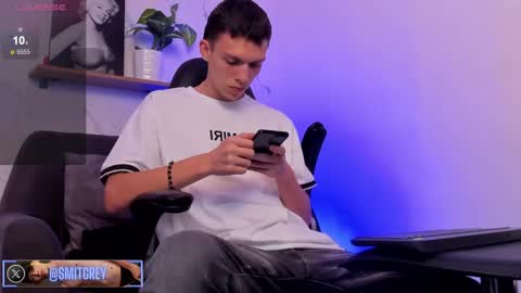 Snapshot of smitgrey chatting on March 2025 10:10:02 PM SMIT online show from March 2025 10:10:02 PM