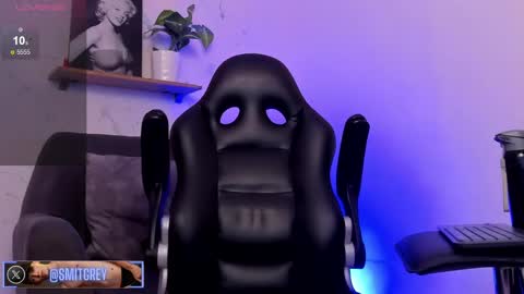 Snapshot of smitgrey chatting on March 2025 01:16:02 AM SMIT online show from March 2025 01:16:02 AM