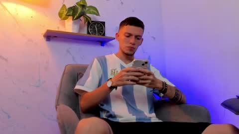 Snapshot of smitgrey chatting on September 2025 04:56:01 AM SMIT online show from September 2025 04:56:01 AM