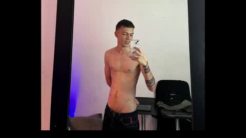 Snapshot of smitgrey chatting on September 2025 11:43:01 AM SMIT online show from September 2025 11:43:01 AM