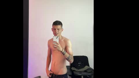 Snapshot of smitgrey chatting on September 2025 06:39:02 AM SMIT online show from September 2025 06:39:02 AM