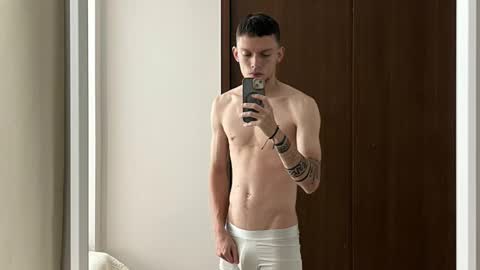 Snapshot of smitgrey chatting on November 2025 09:08:01 PM SMIT online show from November 2025 09:08:01 PM