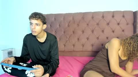 Snapshot of smiths_couple chatting on November 2025 01:22:01 PM JONH SMITH AND ALIX SMITH online show from November 2025 01:22:01 PM