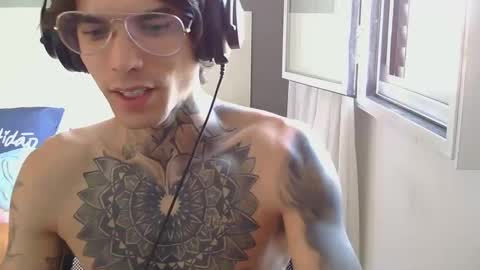 Snapshot of smoke_ink chatting on March 2025 07:37:02 PM smoke_ink online show from March 2025 07:37:02 PM