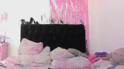 Snapshot of smoke_leidy_ chatting on June 2026 04:50:01 AM smoke_leidy_ online show from June 2026 04:50:01 AM