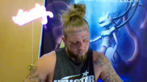 Snapshot of smokebluntafterblunt chatting on June 2026 02:03:01 AM smoke online show from June 2026 02:03:01 AM