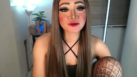 Snapshot of smokeprincess chatting on February 2025 06:44:01 PM Amanda online show from February 2025 06:44:01 PM