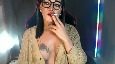 Amanda online show from April 2026 07:07:01 PM