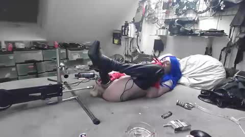 Snapshot of smokeslut365 chatting on January 2025 05:49:01 AM smokeslut365 online show from January 2025 05:49:01 AM