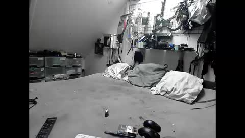 Snapshot of smokeslut365 chatting on January 2025 05:31:02 AM smokeslut365 online show from January 2025 05:31:02 AM