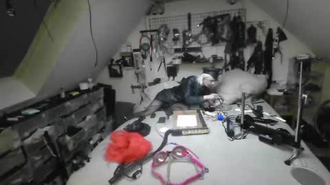 Snapshot of smokeslut365 chatting on February 2025 04:26:02 AM smokeslut365 online show from February 2025 04:26:02 AM