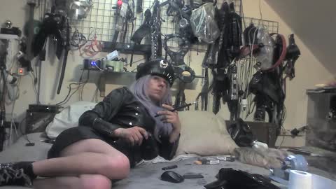 Snapshot of smokeslut365 chatting on February 2025 05:15:02 AM smokeslut365 online show from February 2025 05:15:02 AM