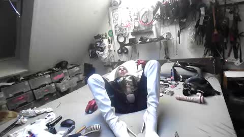 Snapshot of smokeslut365 chatting on March 2025 12:29:02 AM smokeslut365 online show from March 2025 12:29:02 AM