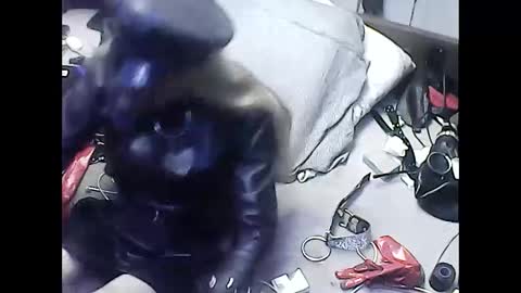 Snapshot of smokeslut365 chatting on March 2025 06:06:02 AM smokeslut365 online show from March 2025 06:06:02 AM