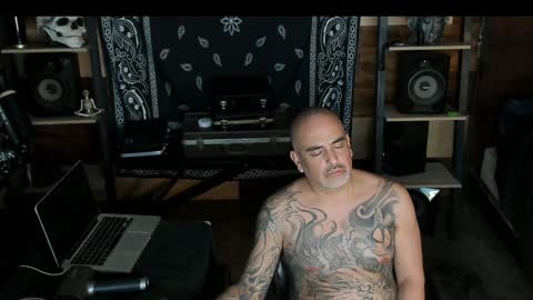 Smokey915 online show from January 2025 12:28:02 PM