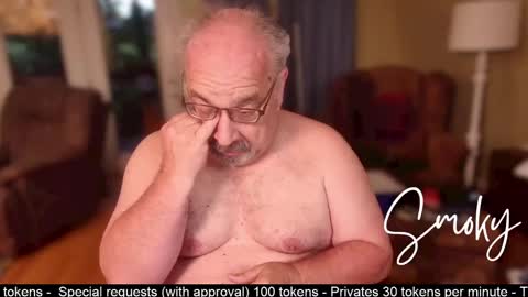 Snapshot of smokymountanman chatting on October 2025 11:13:01 PM smokymountanman online show from October 2025 11:13:01 PM